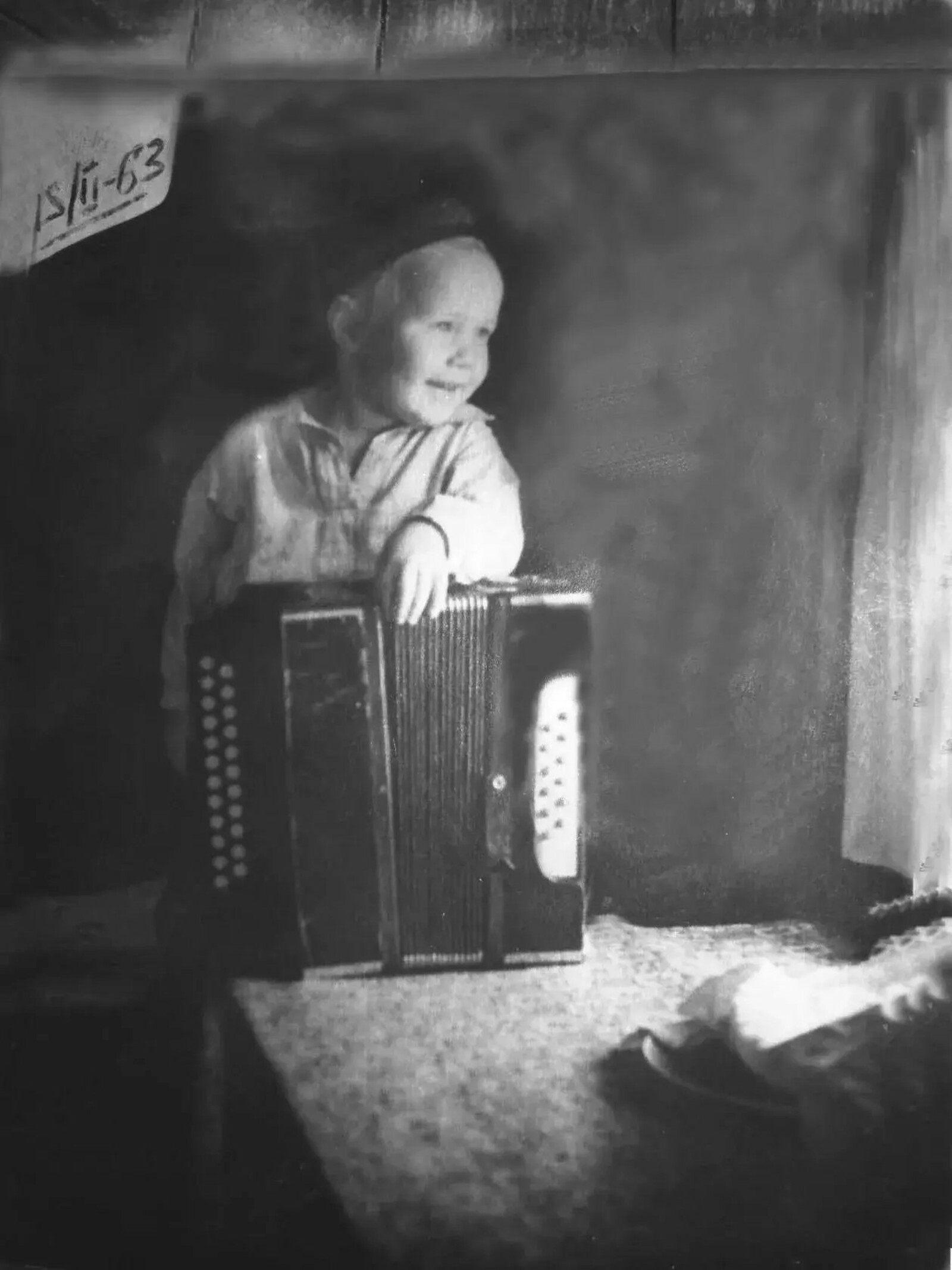 Ирек ФӘТХЕЛИСЛАМОВ. Гармунлы малай: бер фотосурәт тарихы