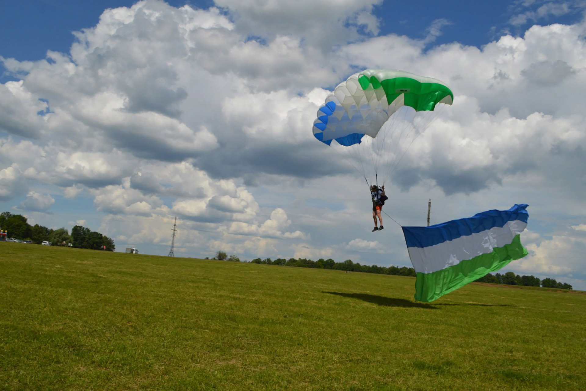 Иглиндә парашют спорты фестивале