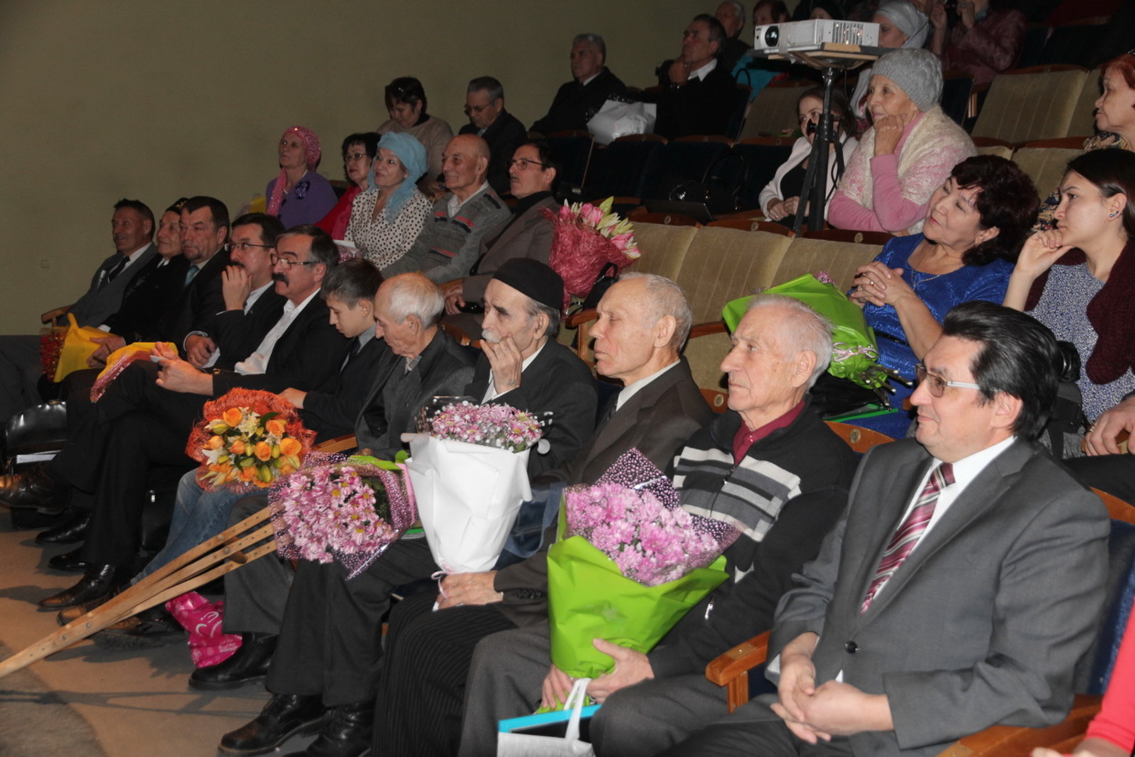 Мансур ВӘЛИ-БАРҖЫЛЫ. буранлы кич. Хикәя (1)