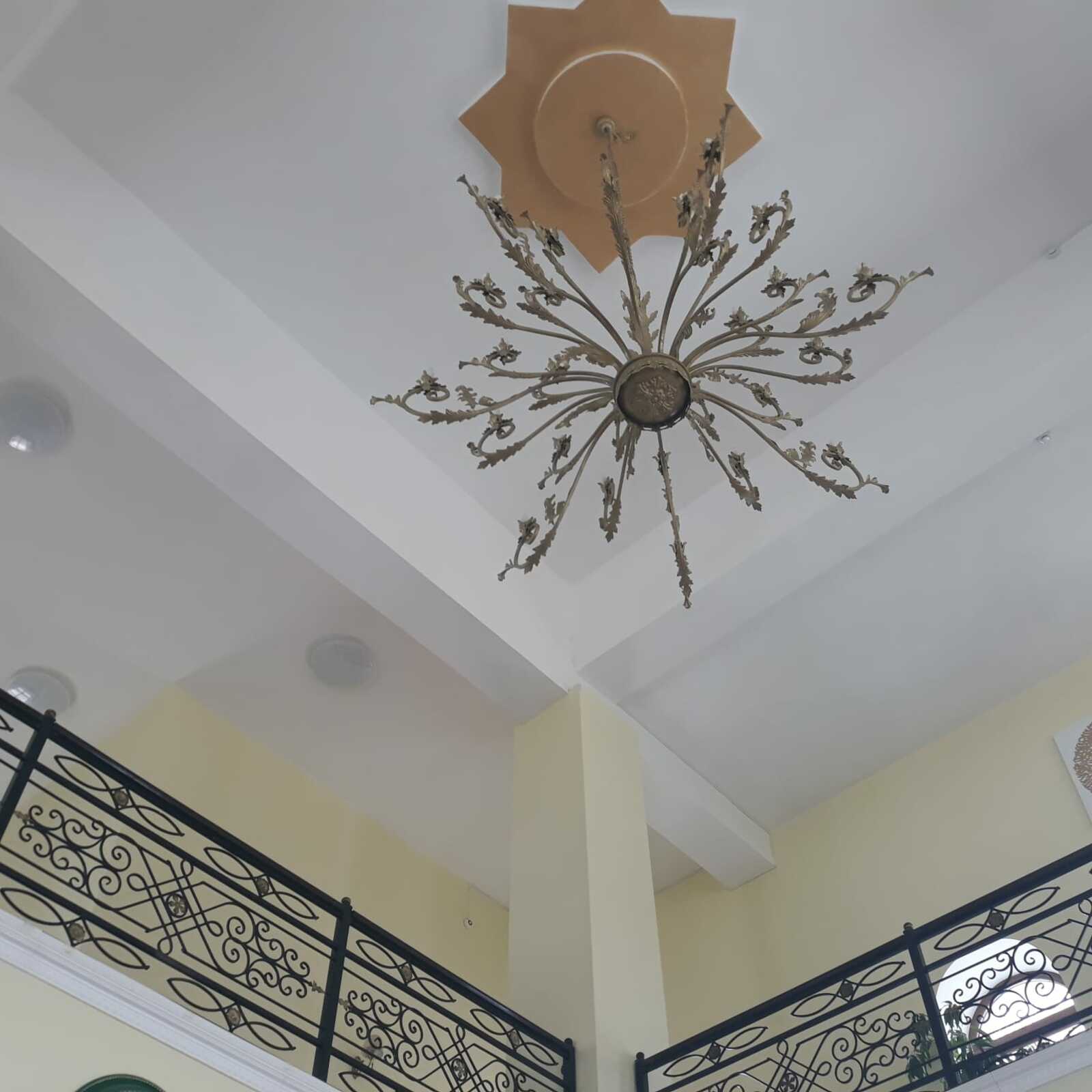 Өйләнешкәнгә кадәр яратышу