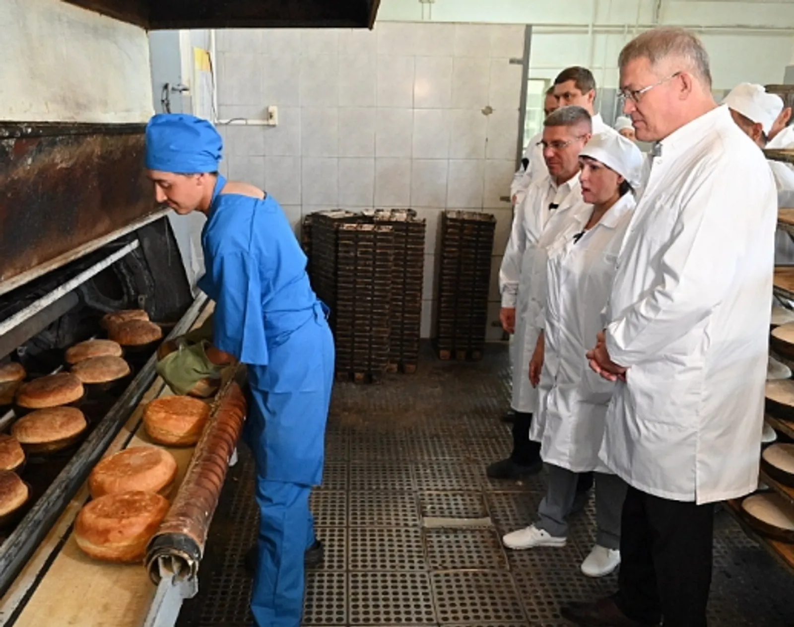 Төбәк Башлыгы Кырмыскалы икмәк комбинатында булды